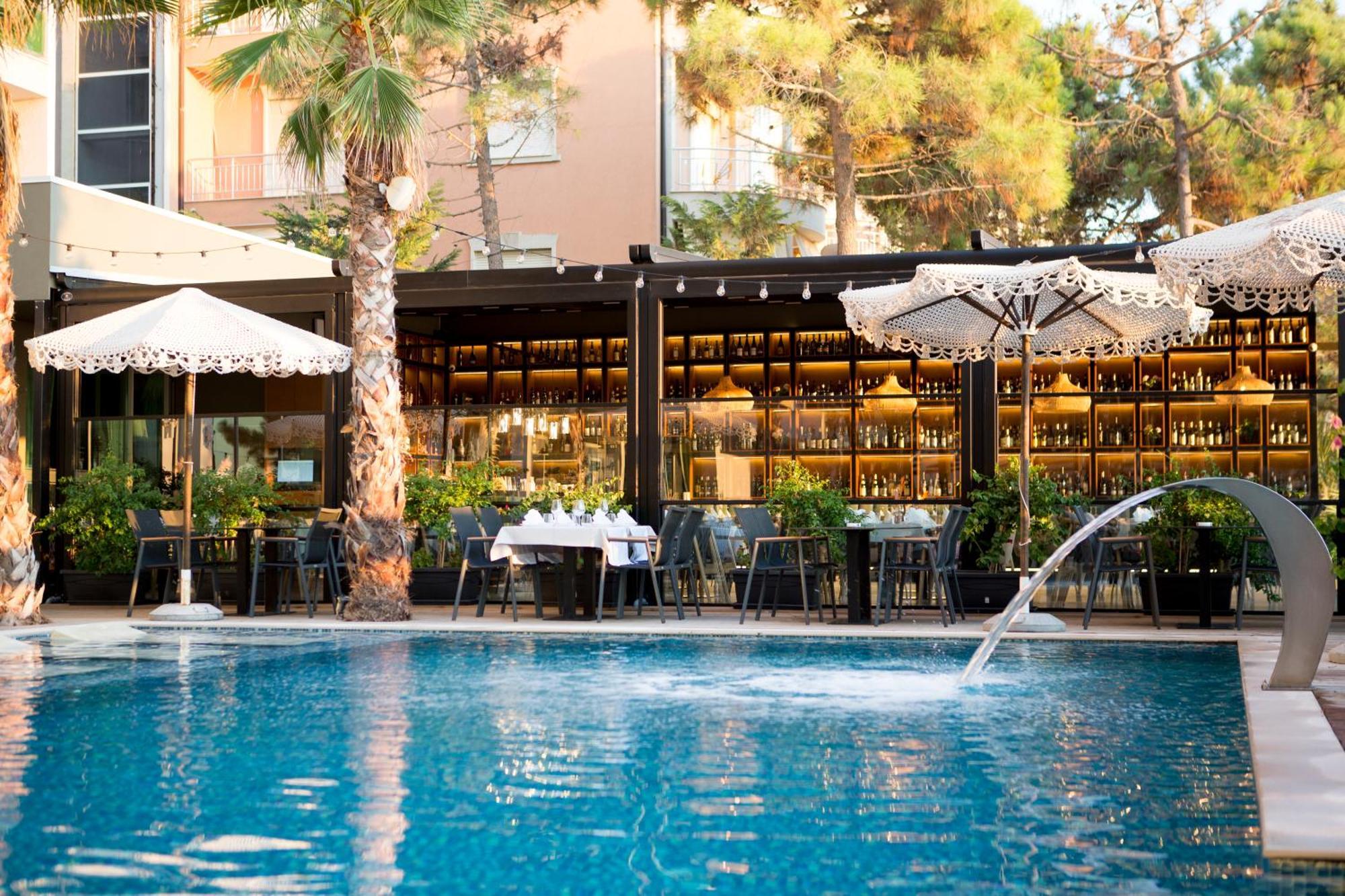 Albanian Star Hotel Kryemëdhej Exterior foto